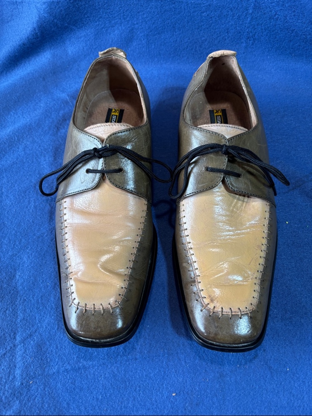 Stacy Adams Two-Tone Lace-Up Derbys in Beige and Olive